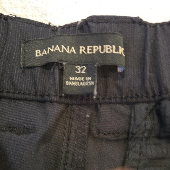 Banana Republic Men's Shorts - Picture 3 of 7